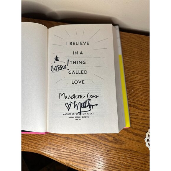 I believe in a thing called love Maureen goo signed by author autographed - Picture 4 of 4